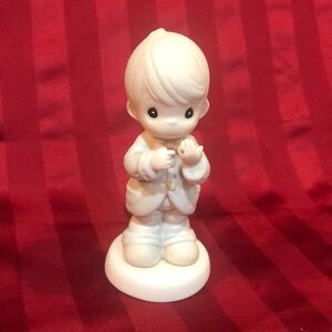 Charming White Figurine - Home Accent